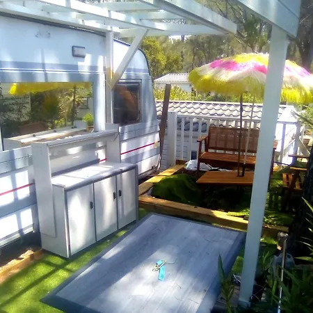 Parque de Campismo Caravane 3 Personnes Luxe Eau Chaude Et Wc *
