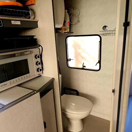 Parque de Campismo Caravane 3 Personnes Luxe Eau Chaude Et Wc *